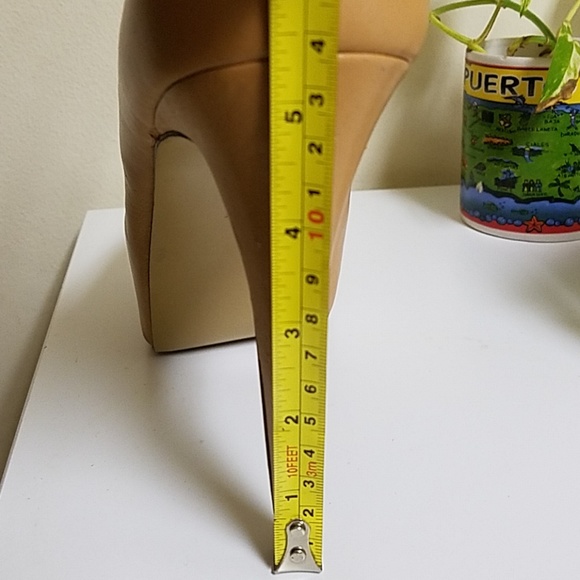 Soldddd $$!!!!Kelsi Dagger Gracie Platform Pumps! - Picture 5 of 7